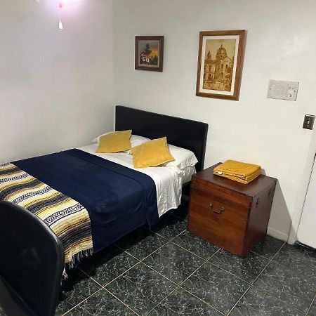 Snug Minimalist Full Bed Near Dolphin Mall/Fiu Miami Exterior foto