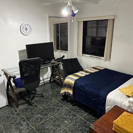 Snug Minimalist Full Bed Near Dolphin Mall/Fiu Miami Exterior foto
